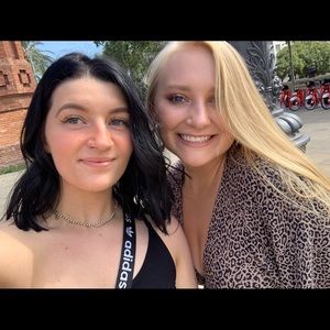 Meet your Posher, Sera